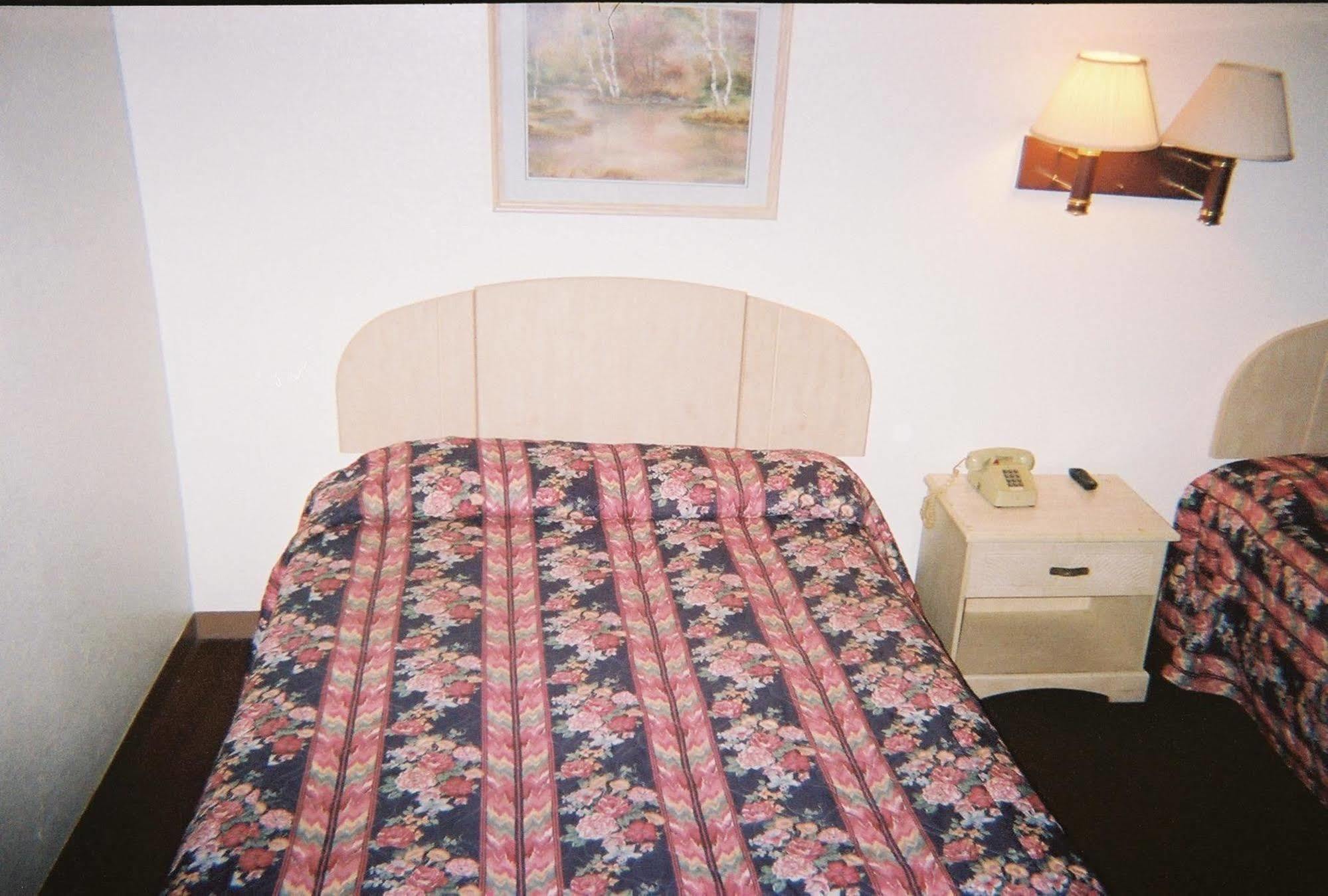 Budget Inn Wentzville Eksteriør billede