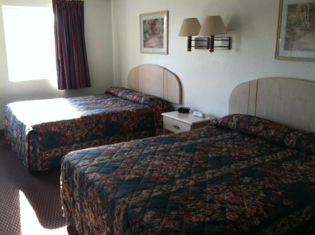 Budget Inn Wentzville Eksteriør billede